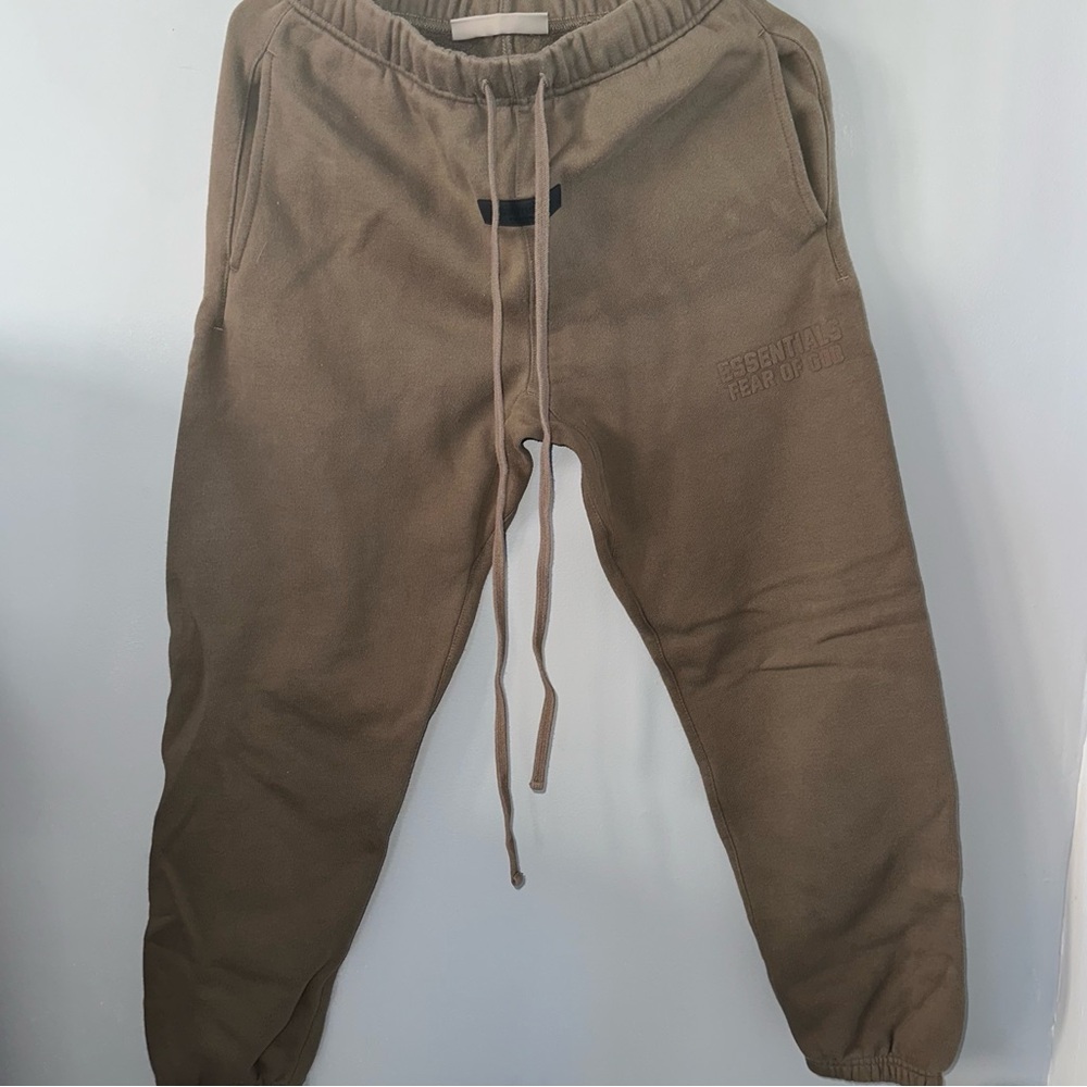 ESSENTIALS FEAR OF GOD SWEATPANTS